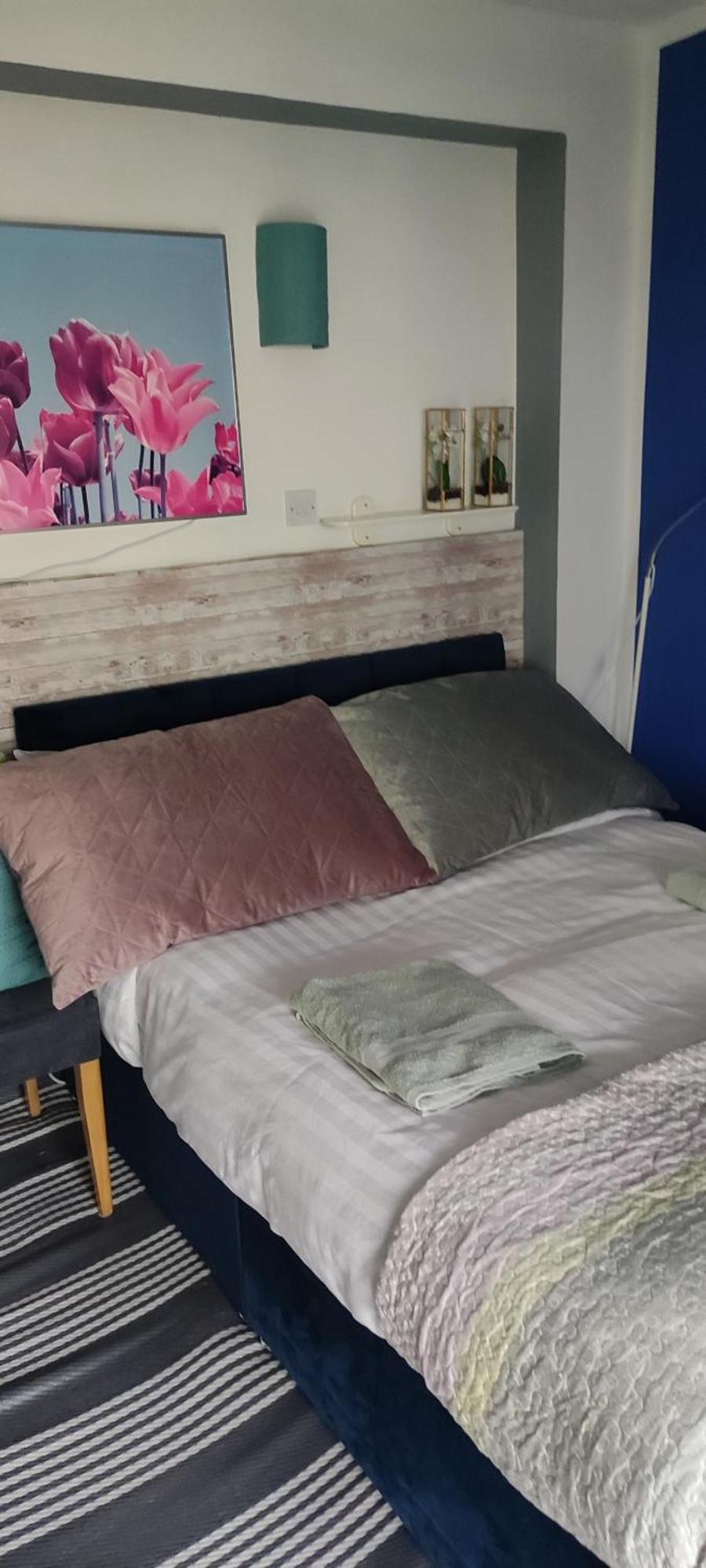 Joanna'S Studio , Key Locker By Whatsapp Own Entrance, Own Bathroom 约尔 外观 照片
